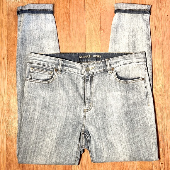 💜Michael Kors EUC Faded Light Blue Jeans Size 8 - Picture 1 of 10